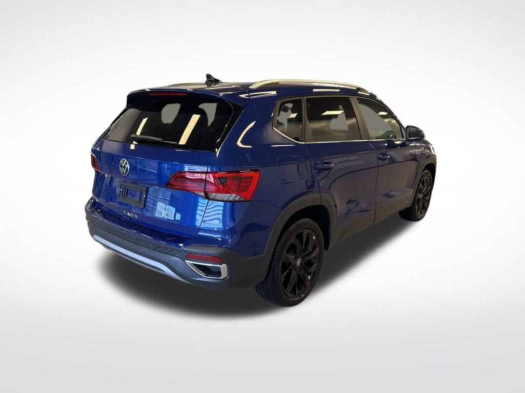2024 Volkswagen Taos SE photo 6
