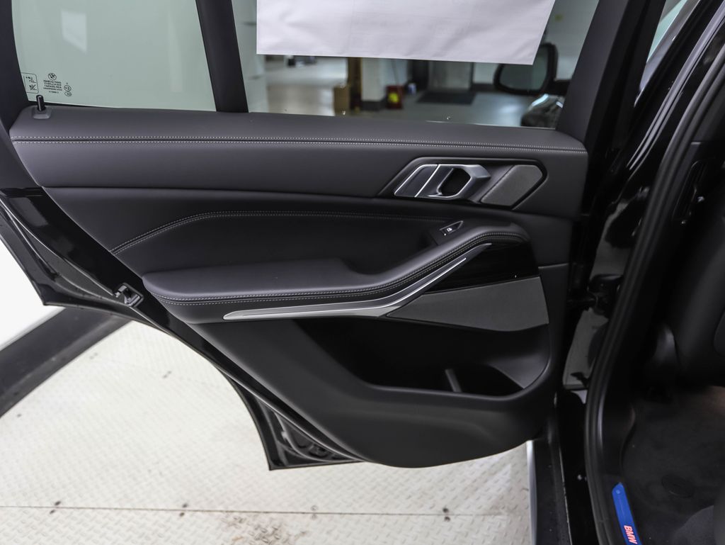Thumbnail: 2026 BMW X5 - 20