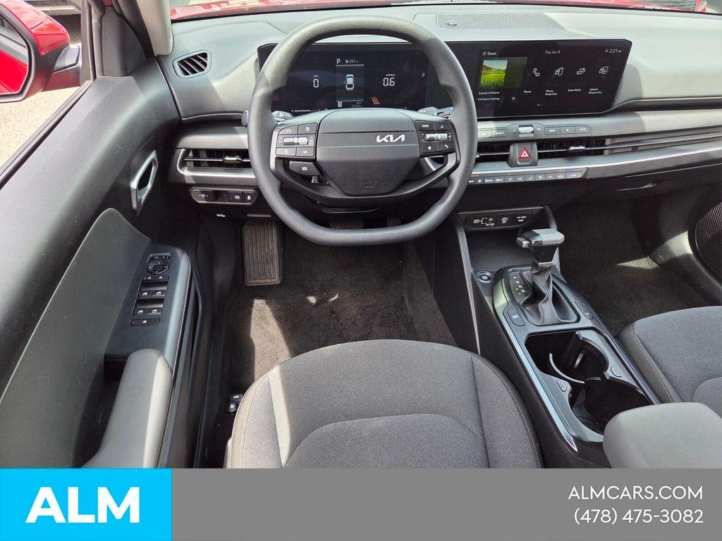 Used 2025 Red Kia LXS image 7