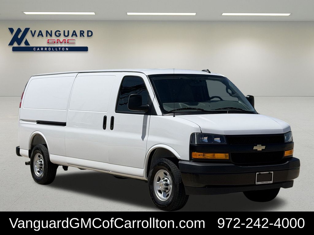 2025 Chevrolet Express Cargo 3500 RWD