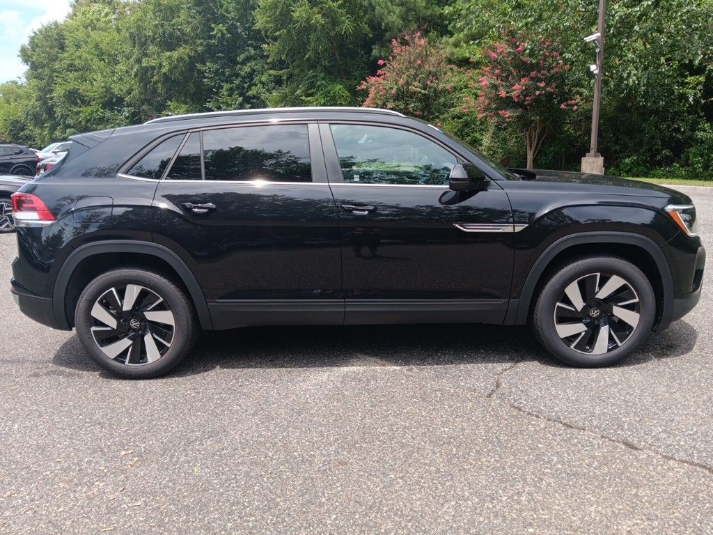 2024 Volkswagen Atlas Cross Sport 2.0T SE w/Technology 6