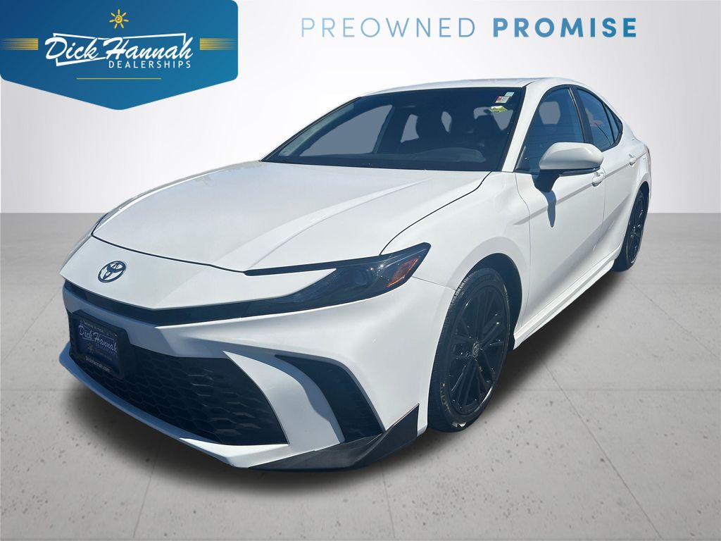 2025 Toyota Camry SE