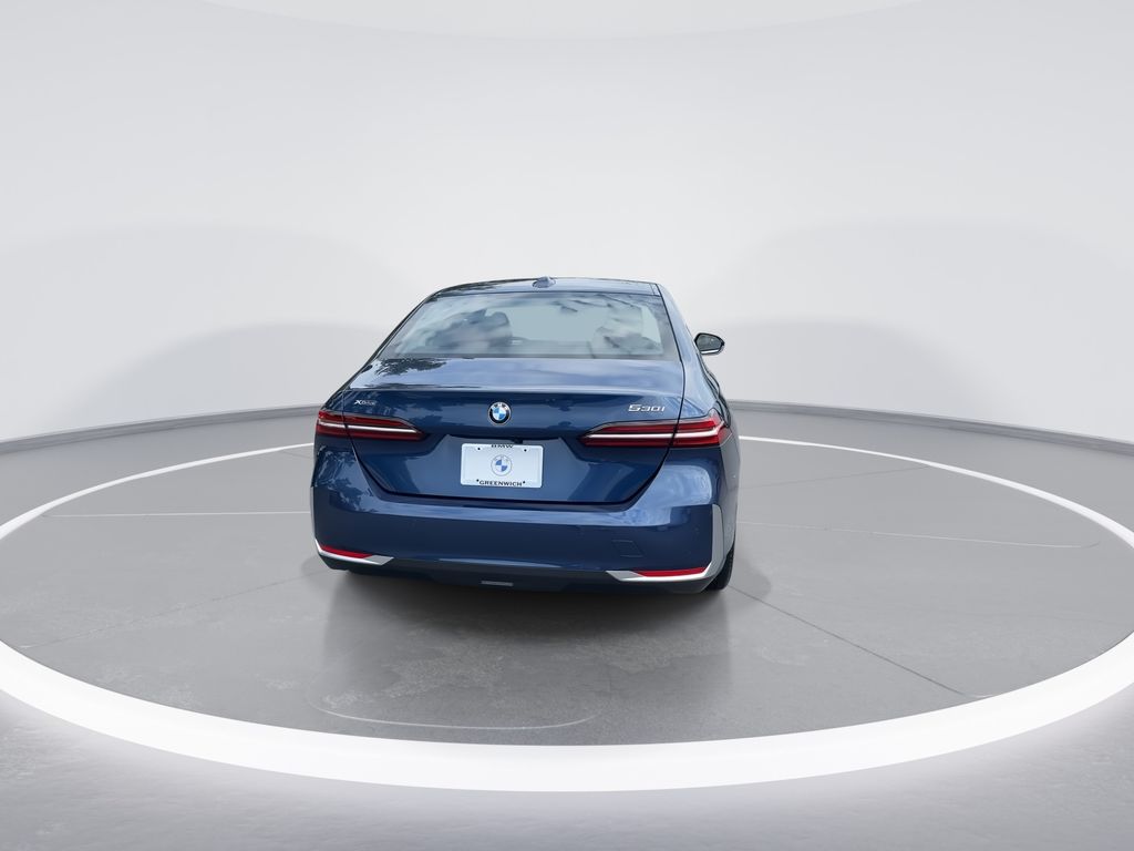 Thumbnail: 2025 BMW 5 Series - 7