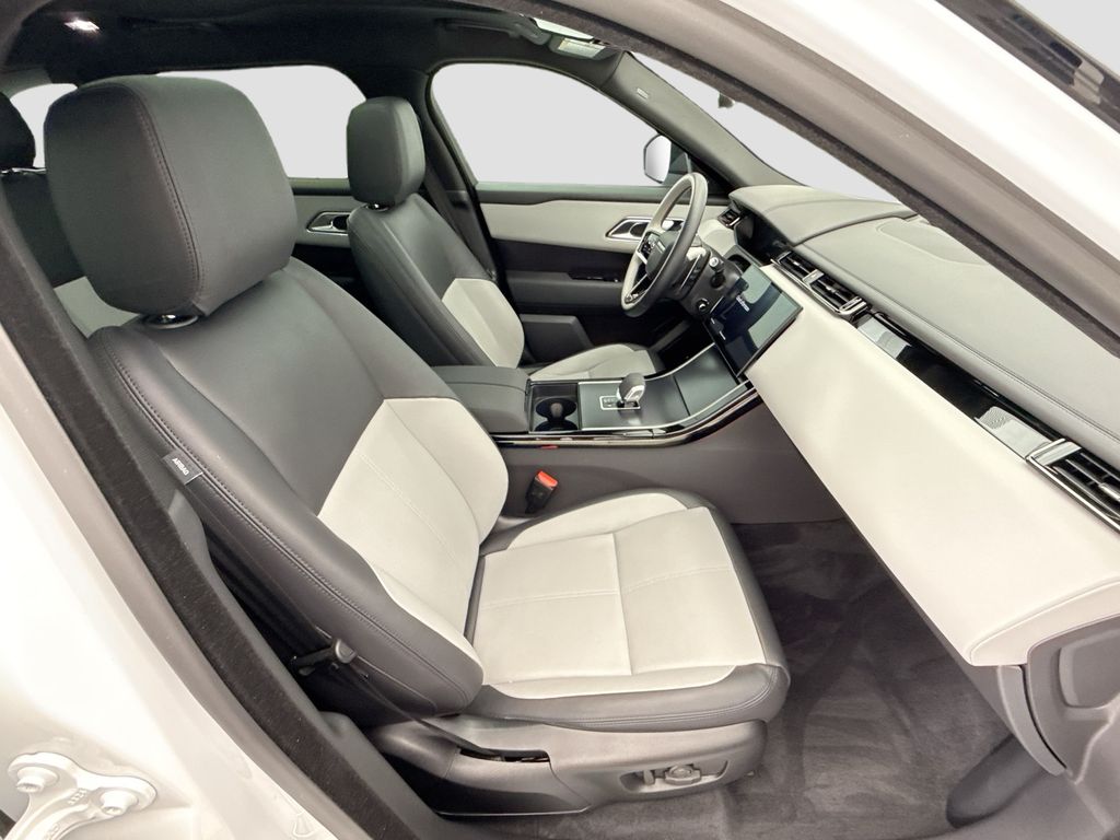 Thumbnail: 2026 Land Rover Range Rover Velar - 19
