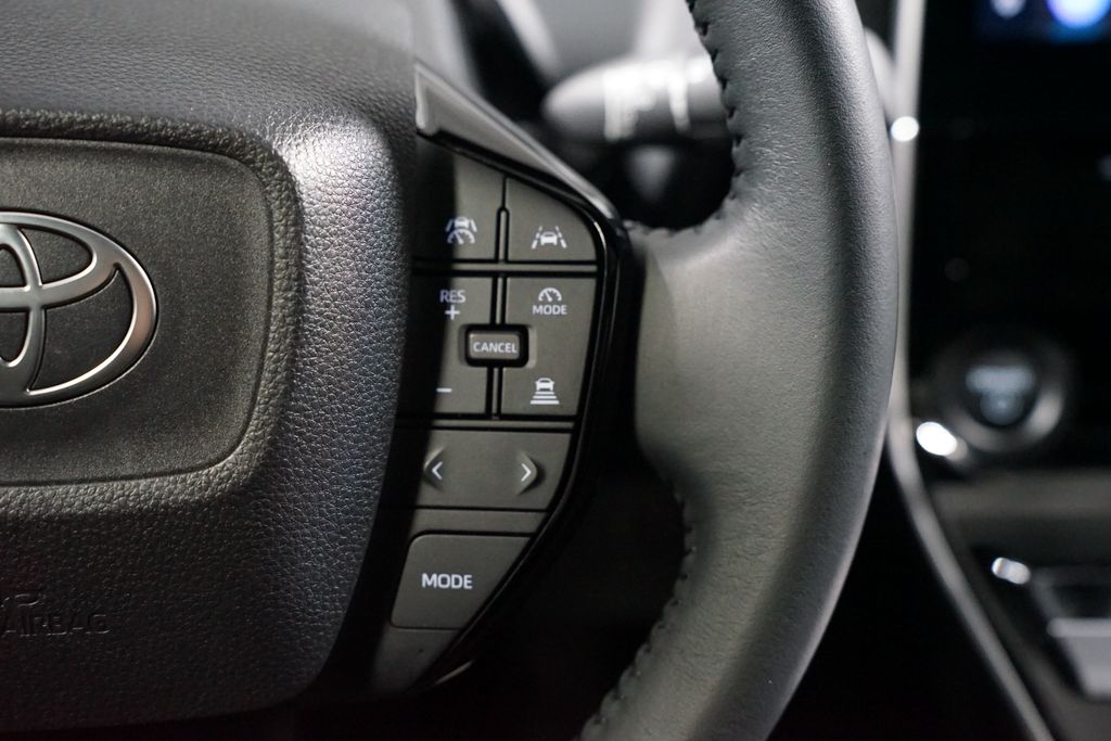 Thumbnail: 2024 Toyota bZ4X - 14