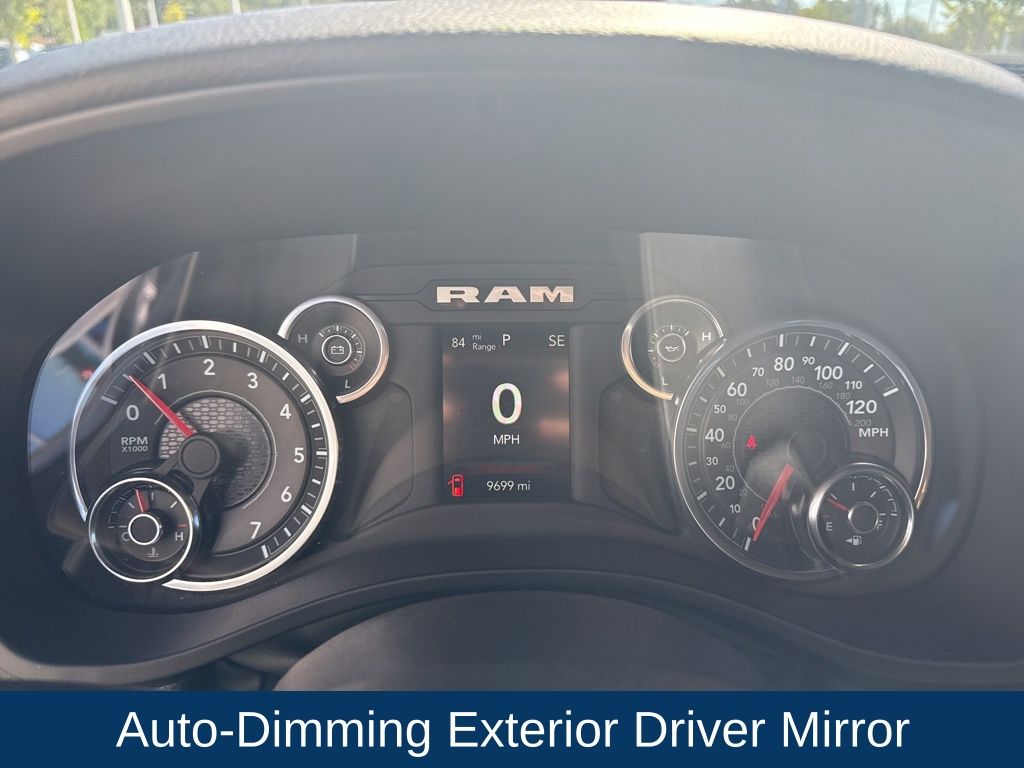 2023 Ram 1500 Big Horn Crew Cab 4x2 5'7" Box