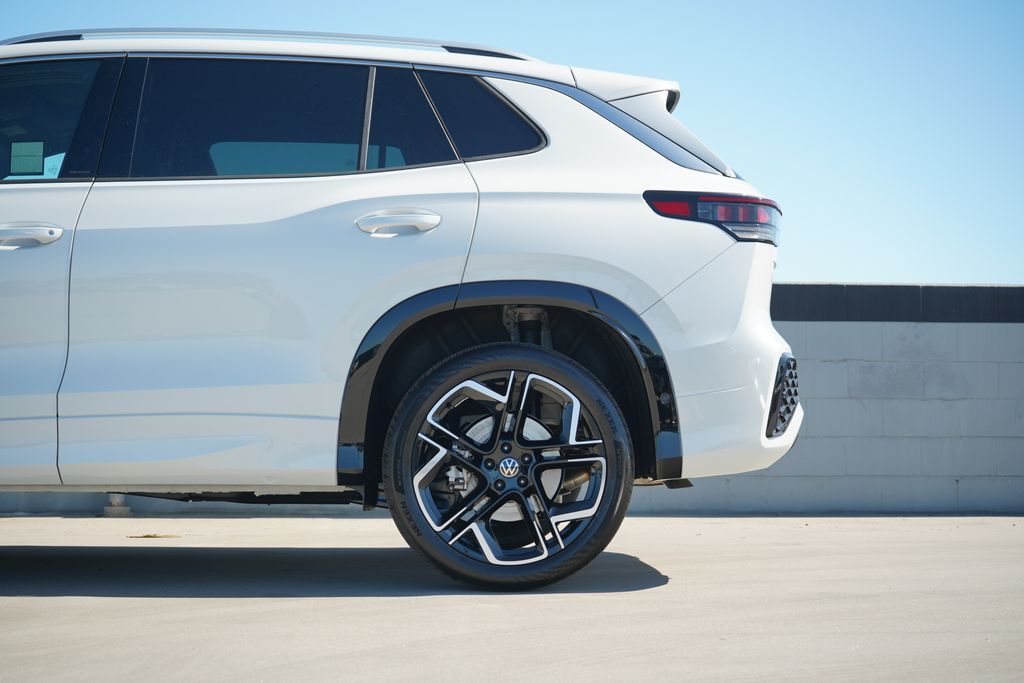 Thumbnail: 2026 Volkswagen Tiguan - 4
