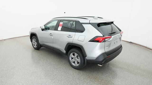 2025 Toyota RAV4 XLE 2