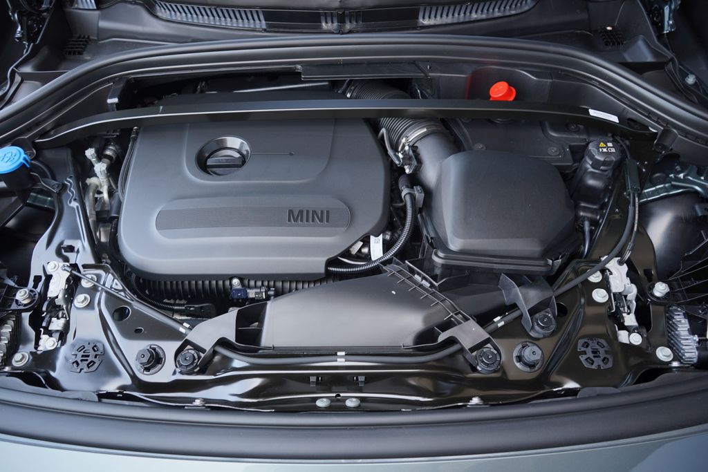 2025 MINI Cooper Countryman Iconic 14