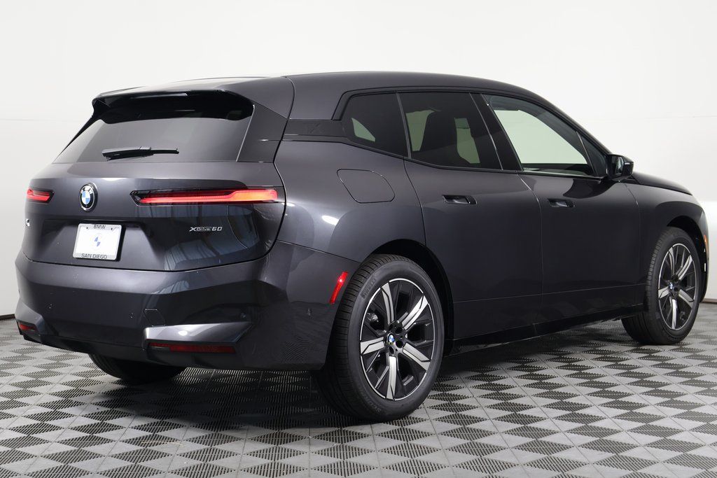 Thumbnail: 2026 BMW iX - 2