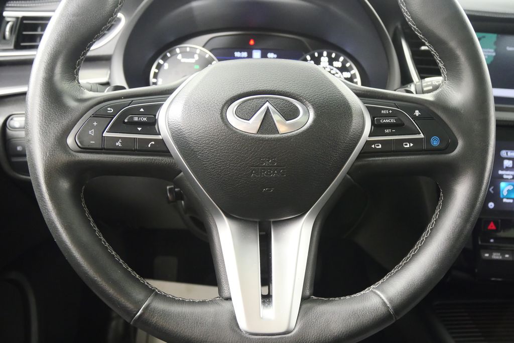 2022 INFINITI QX55 Essential 19