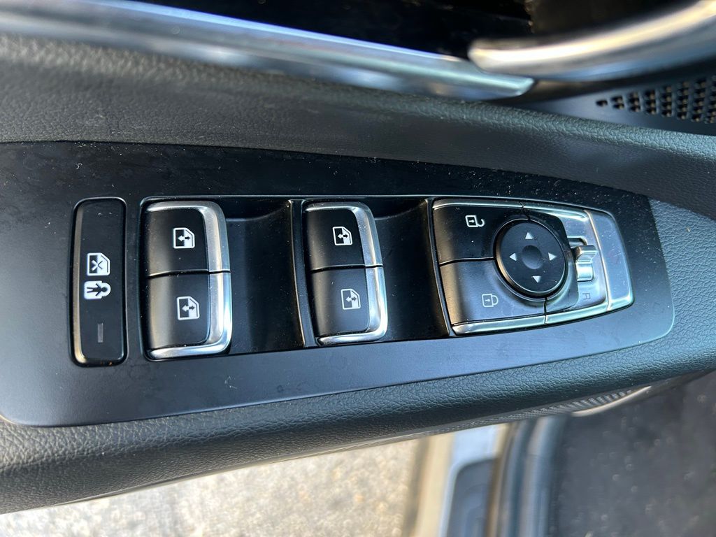 Thumbnail: 2025 Kia Telluride - 18