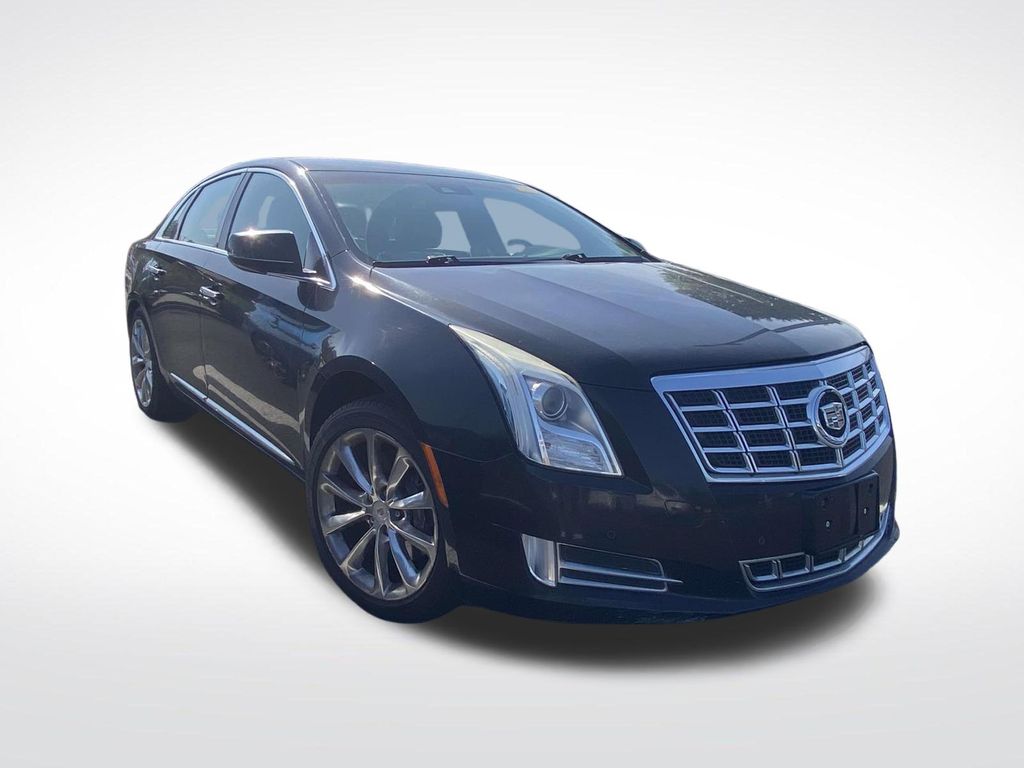 Black Raven 2013 Cadillac XTS Sedan Front-Wheel Drive 6-Speed Automatic