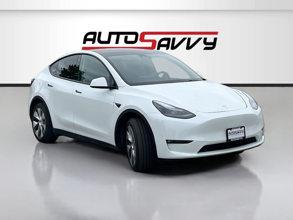 2023 Tesla Model Y Long Range Dual Motor All-Wheel Drive's photo