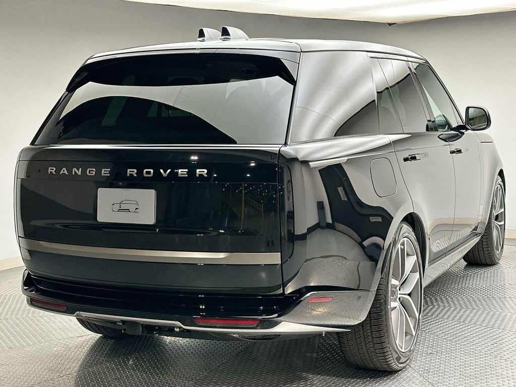 Thumbnail: 2026 Land Rover Range Rover - 11