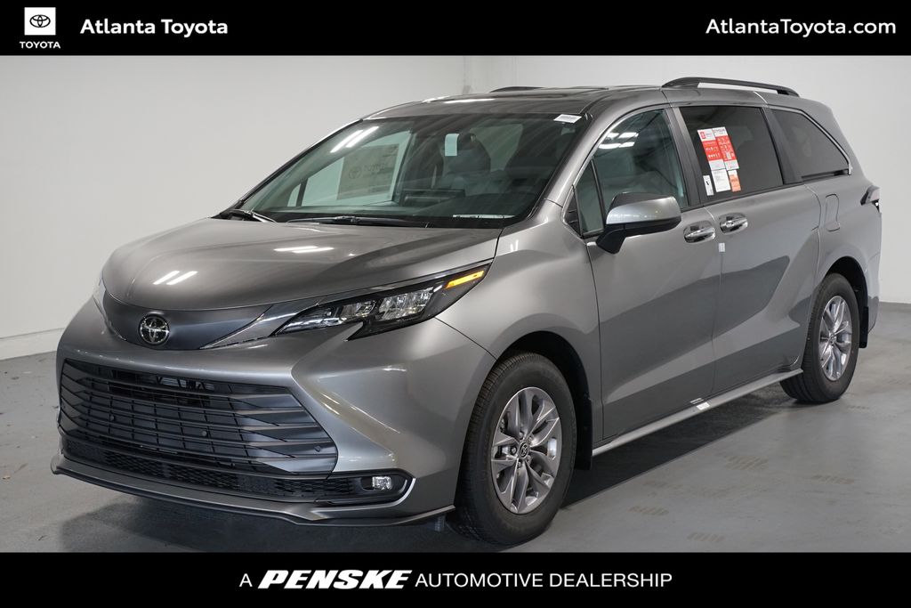 Thumbnail: 2026 Toyota Sienna - 1