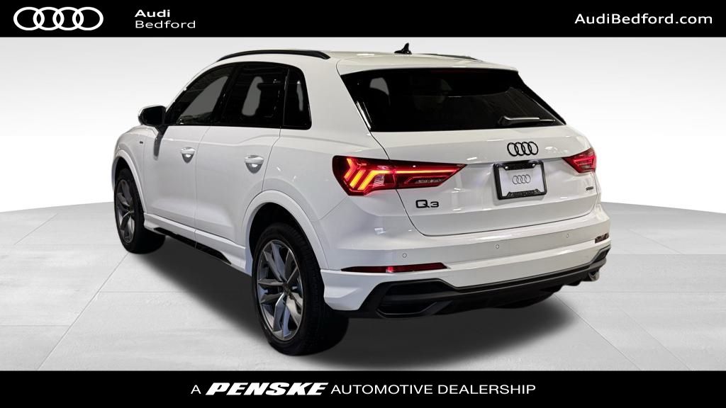 Thumbnail: 2025 Audi Q3 - 4