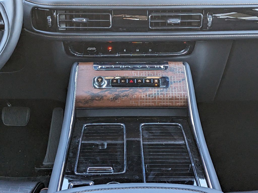 2025 Lincoln Aviator Black Label