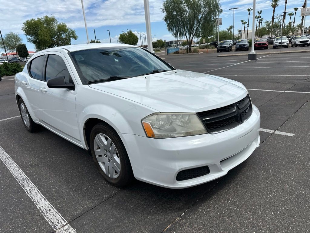 Thumbnail: 2014 Dodge Avenger - 3