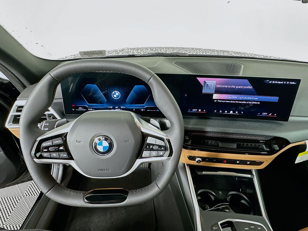 Thumbnail: 2025 BMW 3 Series - 10