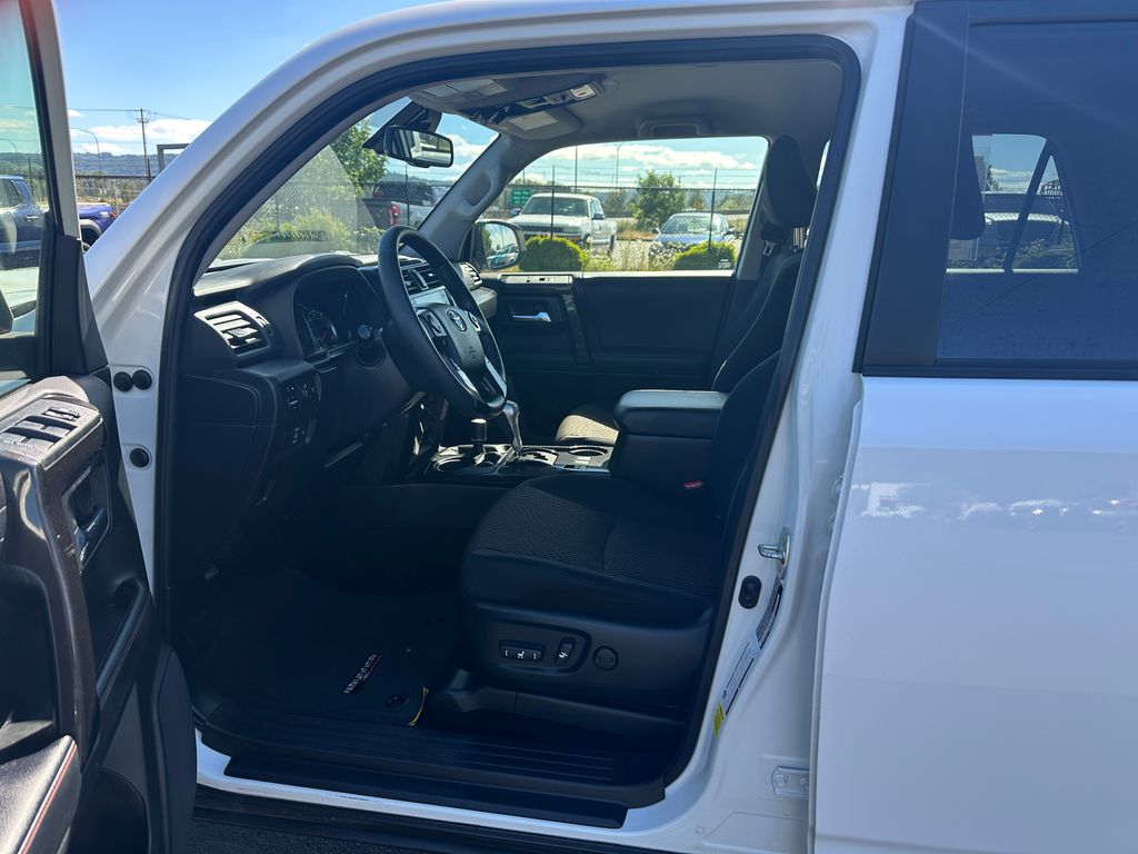 2023 Toyota 4Runner TRD Off-Road