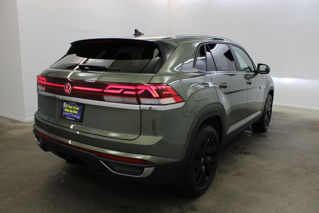 new 2026 Volkswagen Atlas Cross Sport car