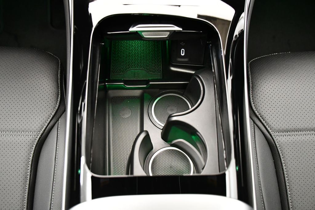 Thumbnail: 2026 Mercedes-Benz GLC - 29