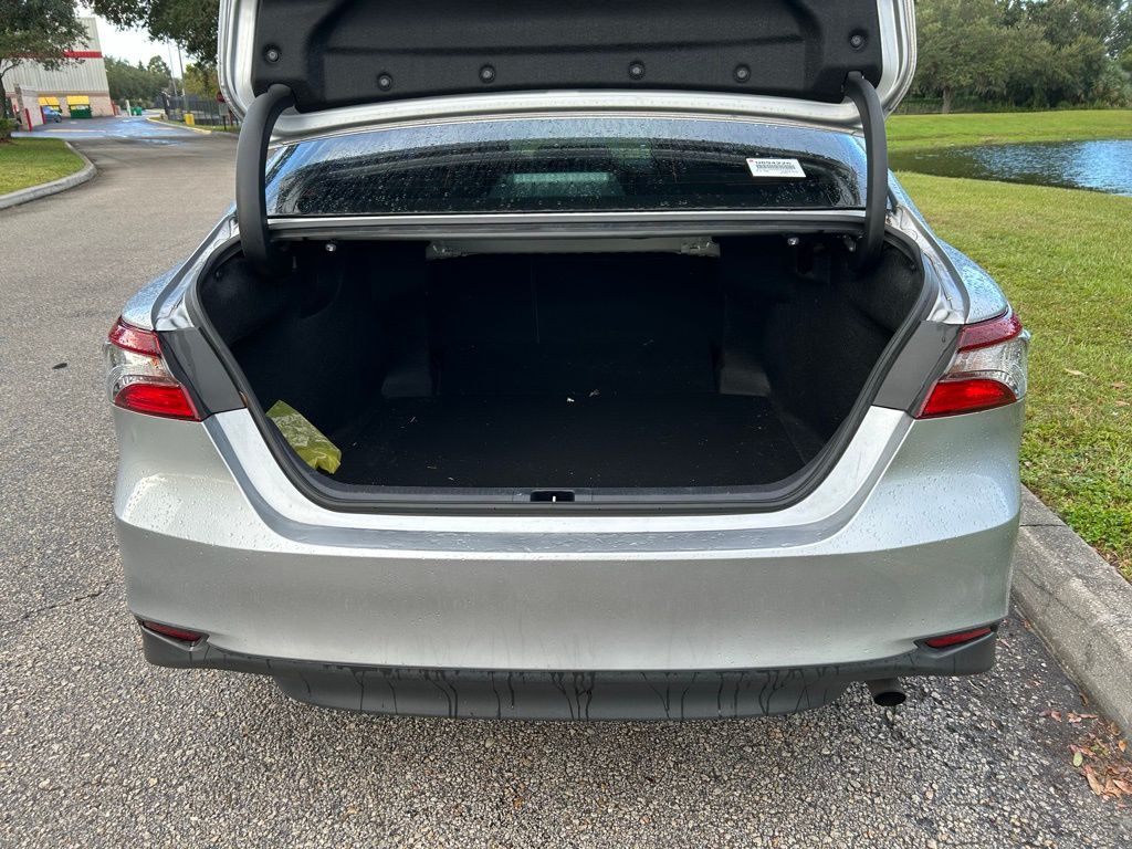 Thumbnail: 2024 Toyota Camry - 10