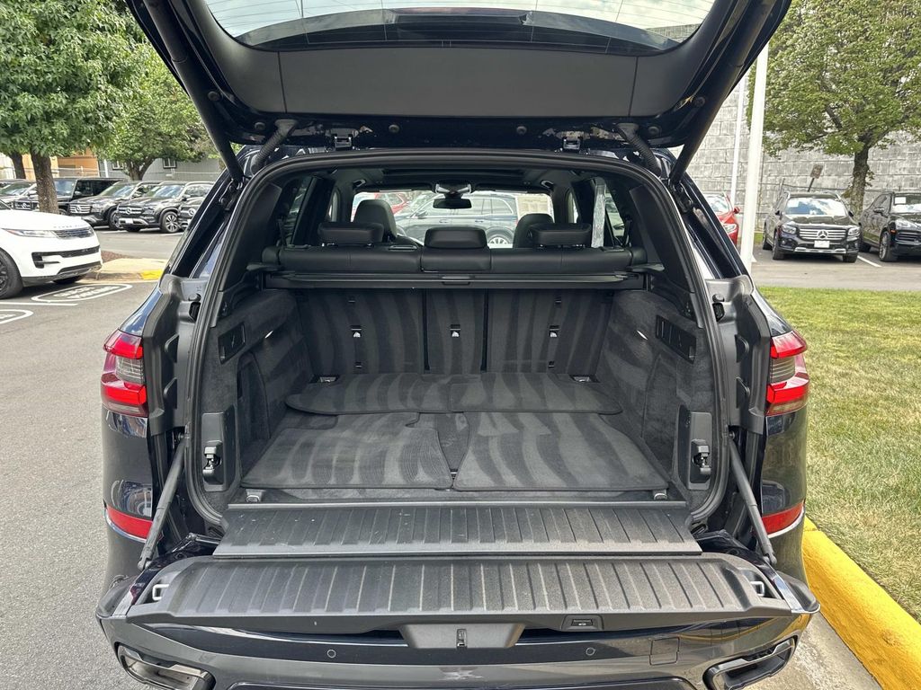 Thumbnail: 2022 BMW X5 - 30