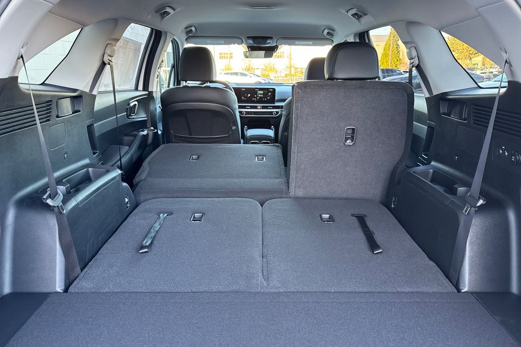 new 2026 Kia Sorento Hybrid car, priced at $42,910