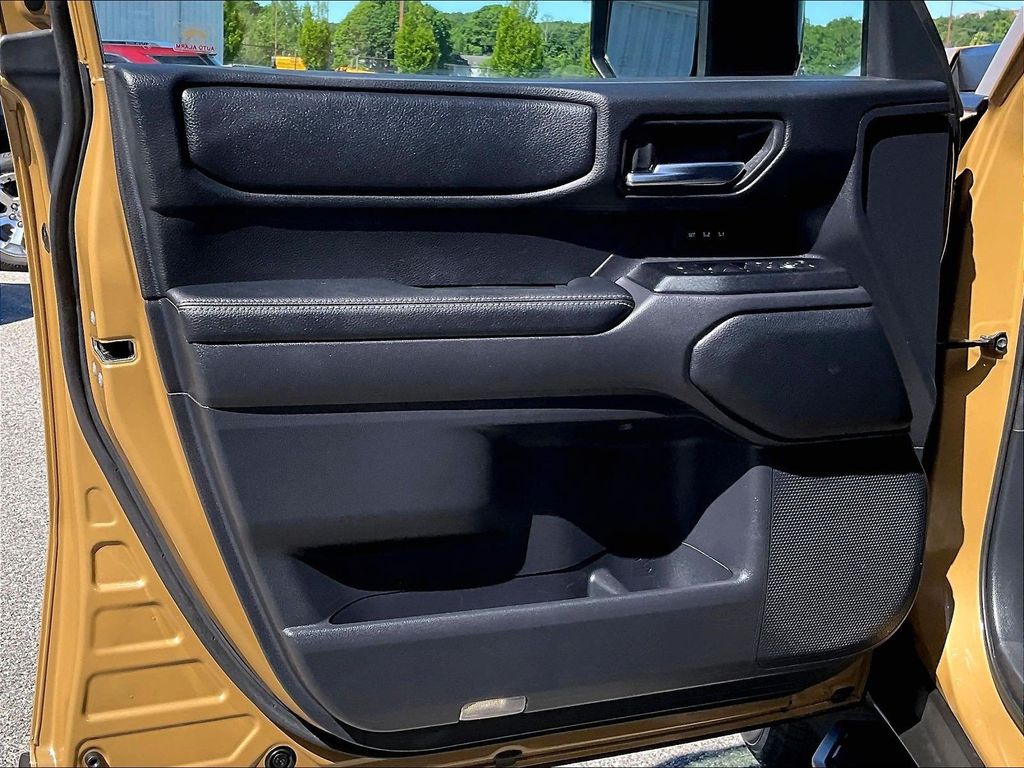 2025 Toyota Land Cruiser — photo 9