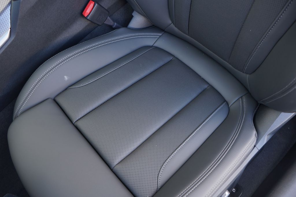 Thumbnail: 2025 BMW 4 Series - 11