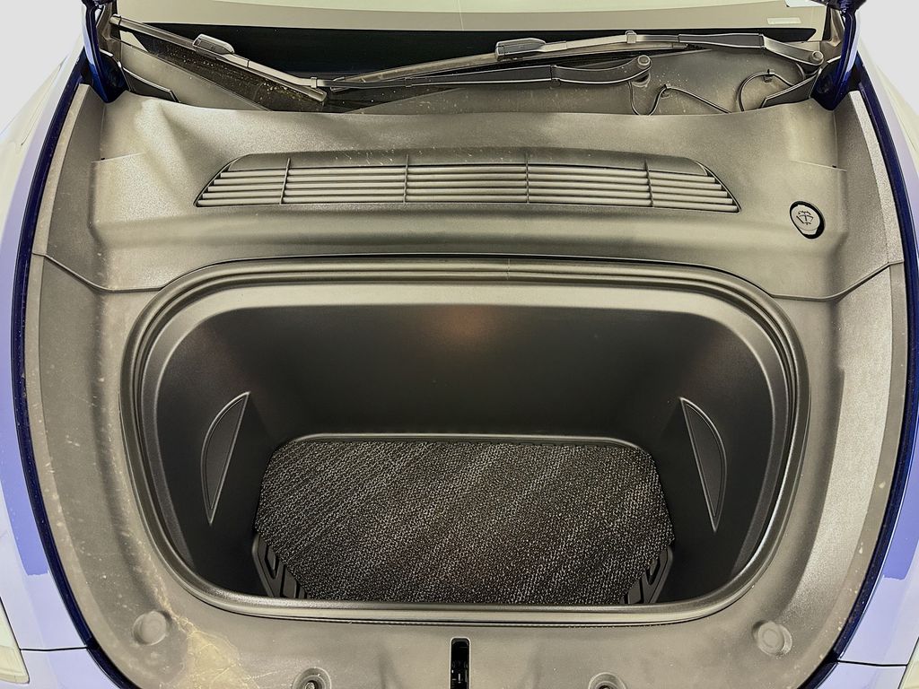 Thumbnail: 2022 Tesla Model Y - 30