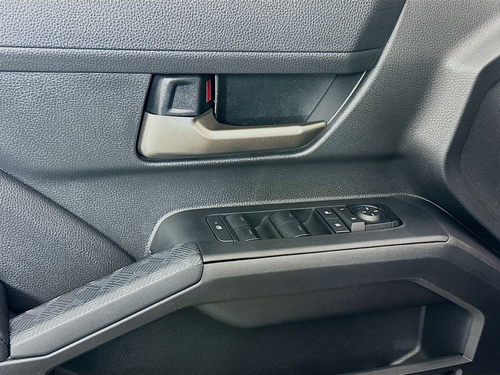 Thumbnail: 2025 Toyota Tacoma - 18