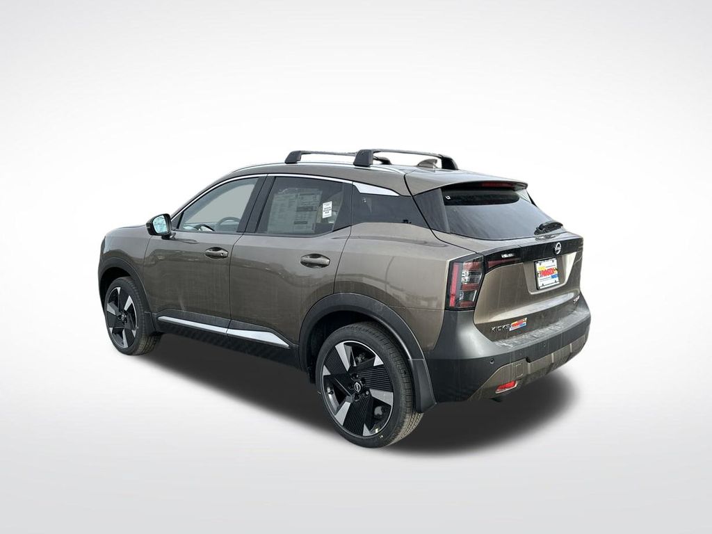 2025 Nissan Kicks SR photo