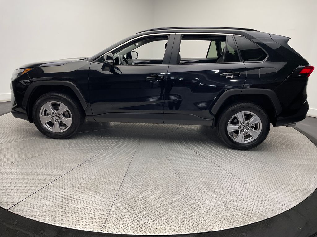 2023 Toyota RAV4 XLE 8
