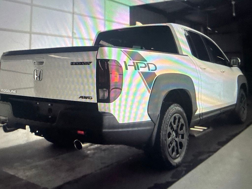 2023 Honda Ridgeline RTL White at Brown Honda