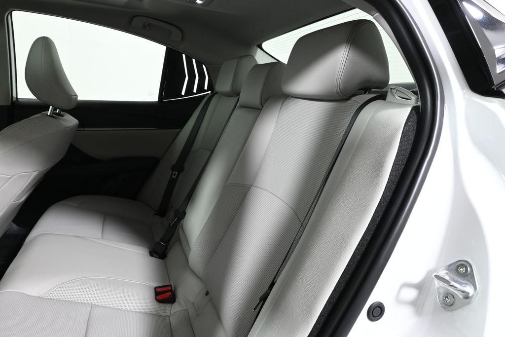 Thumbnail: 2026 Toyota Camry - 4