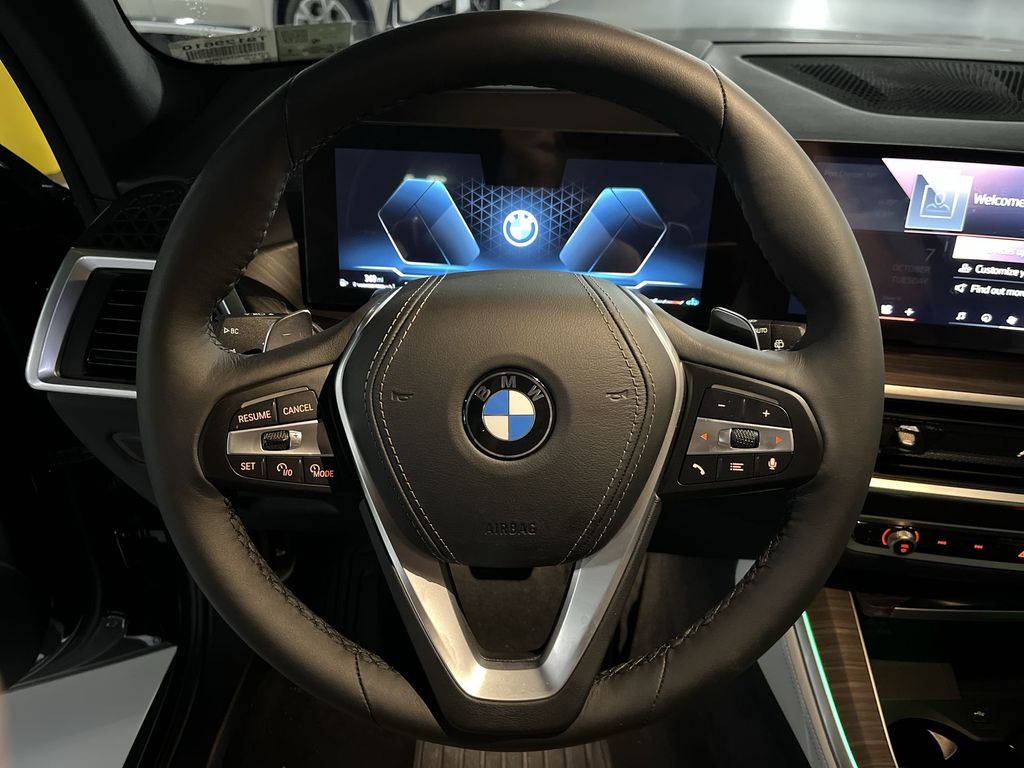Thumbnail: 2026 BMW X5 - 14