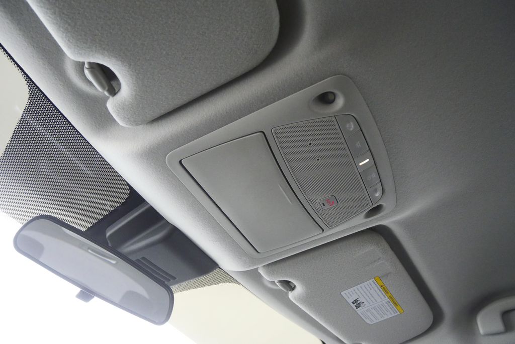 Thumbnail: 2022 Nissan Leaf - 21