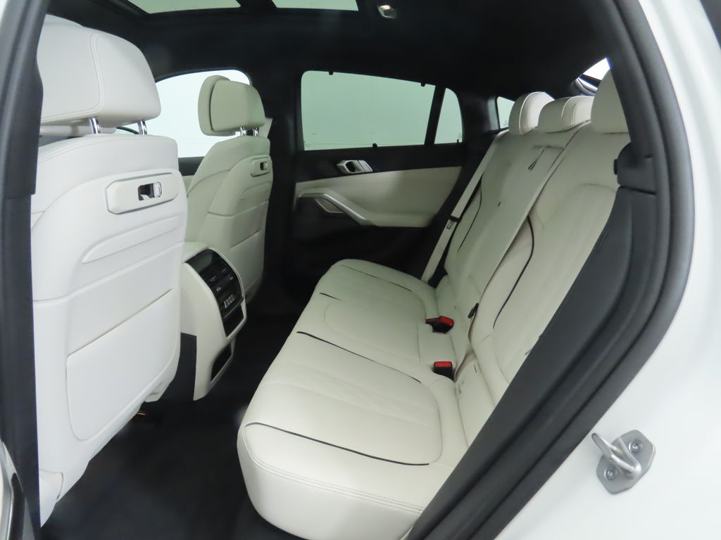 Thumbnail: 2026 BMW X6 - 22