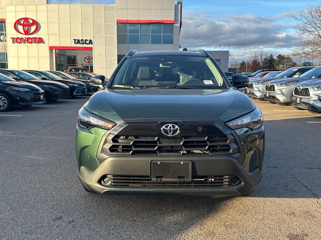 2026 Toyota Corolla Cross LE photo 2