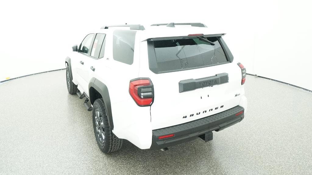 Thumbnail: 2025 Toyota 4Runner - 11