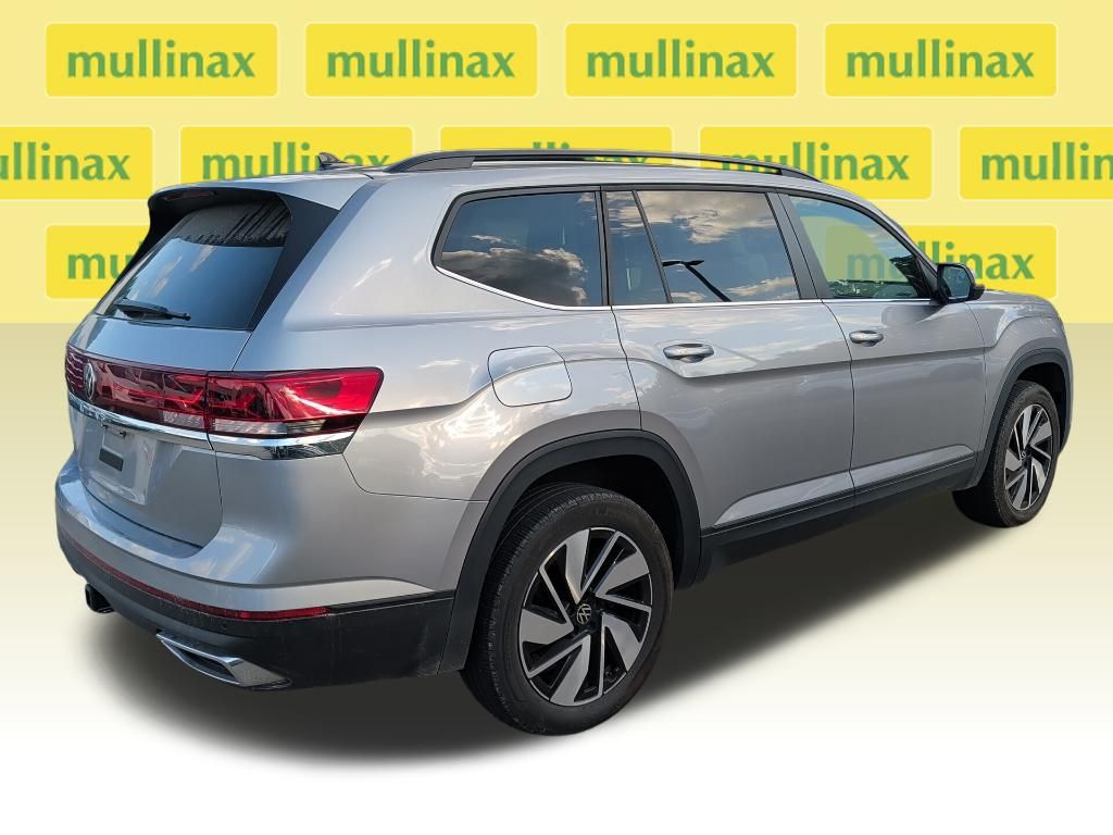 Used 2025 Silver Volkswagen 2.0T SE w/Technology image 6
