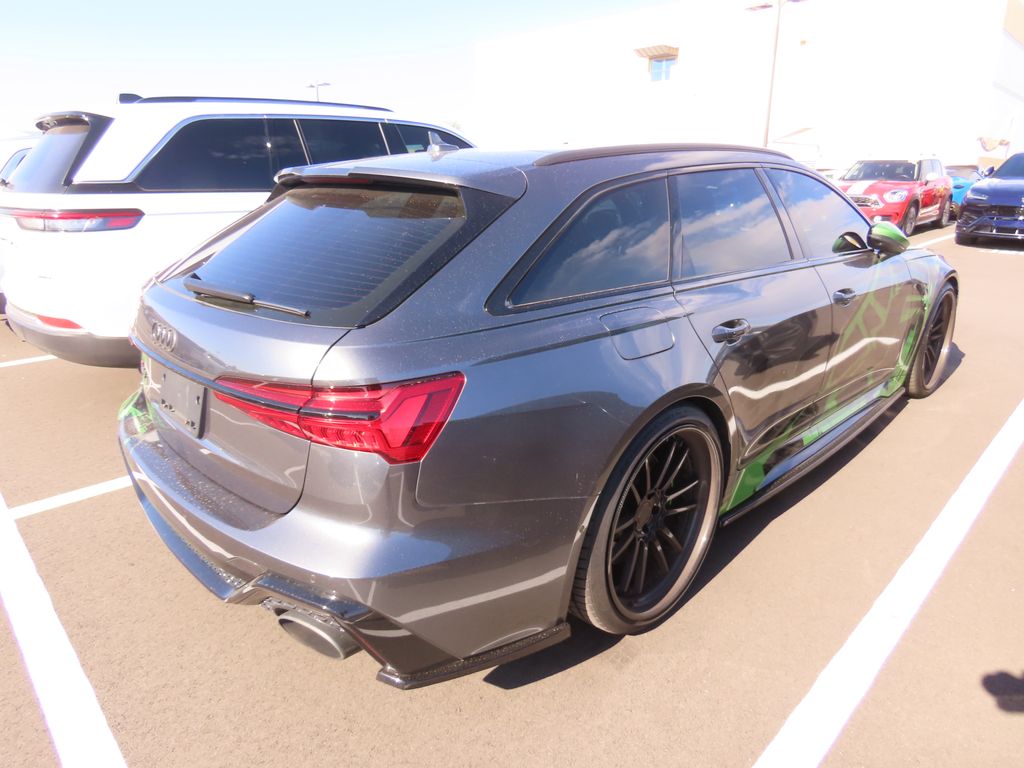 Thumbnail: 2021 Audi RS 6 - 3