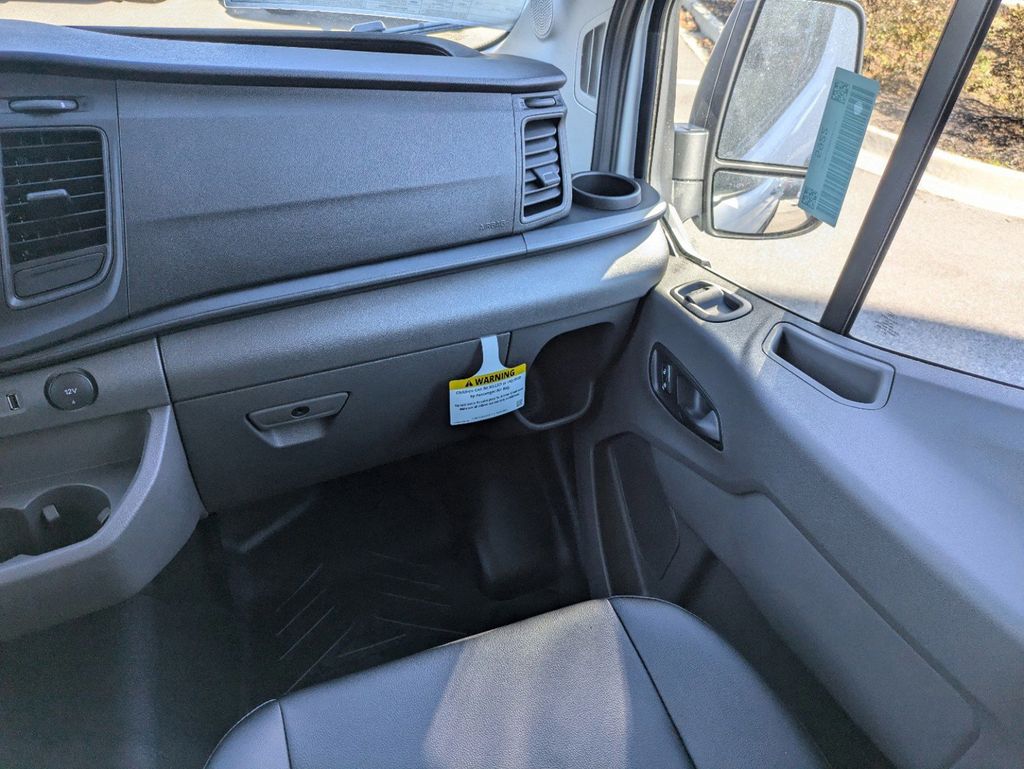 2024 Ford Transit 250