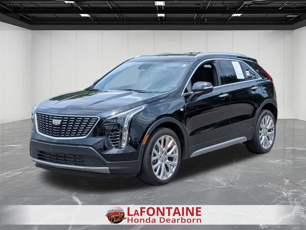 2023 Cadillac XT4 Premium Luxury