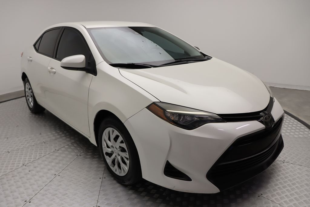 Thumbnail: 2017 Toyota Corolla - 6