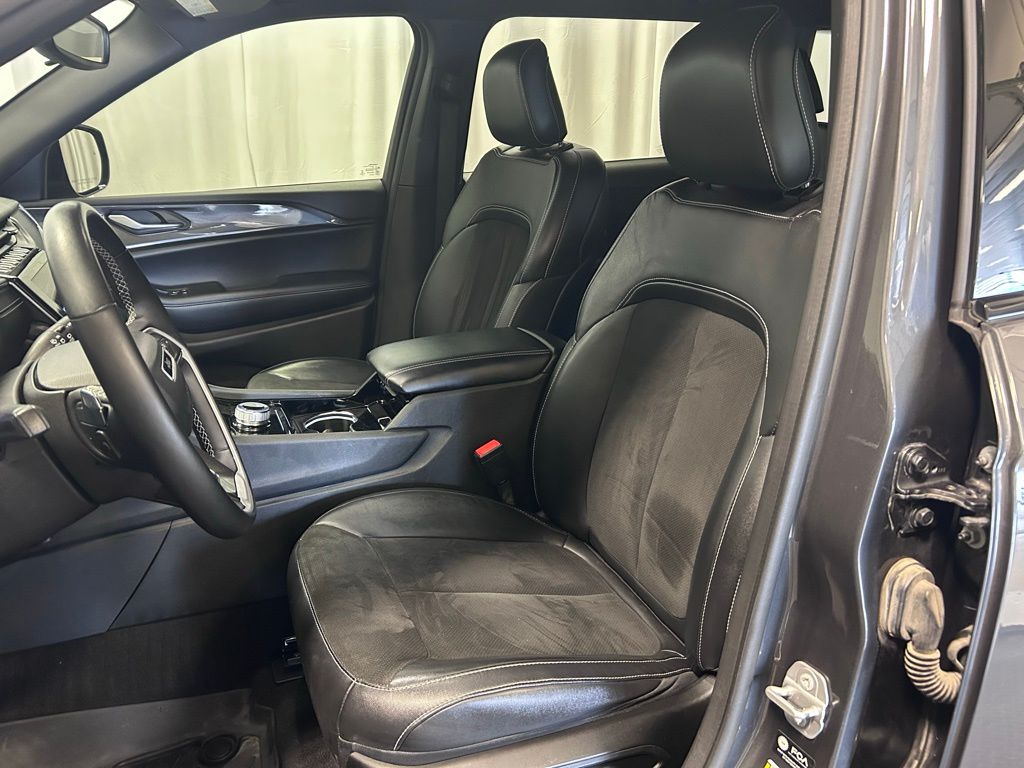 used 2022 Jeep Grand Cherokee L car, priced at $26,284