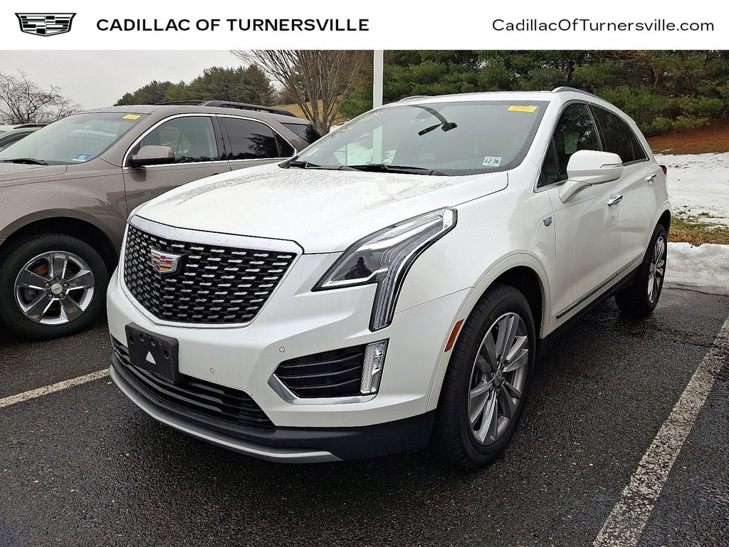 Thumbnail: 2024 Cadillac XT5 - 1